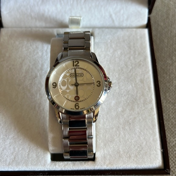 EUC Coach Silver Signature Link Stainless Steel Band Watch - Picture 2 of 16